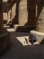 Restauration In Karnak